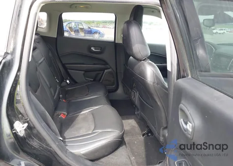 2018 Jeep Compass Latitude 4X4 from USA, damaged, VIN 3C4NJDBB7JT232821